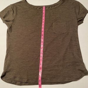 Vuori Lux Performance Pocket Tee. SUPER SOFT